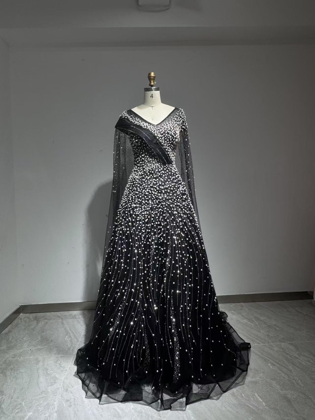 カラードレス　カッコいいブラック　コンテスト　本命ドレス制作たっぷりパール　アシメドレス　パーティードレス二次会海外挙式