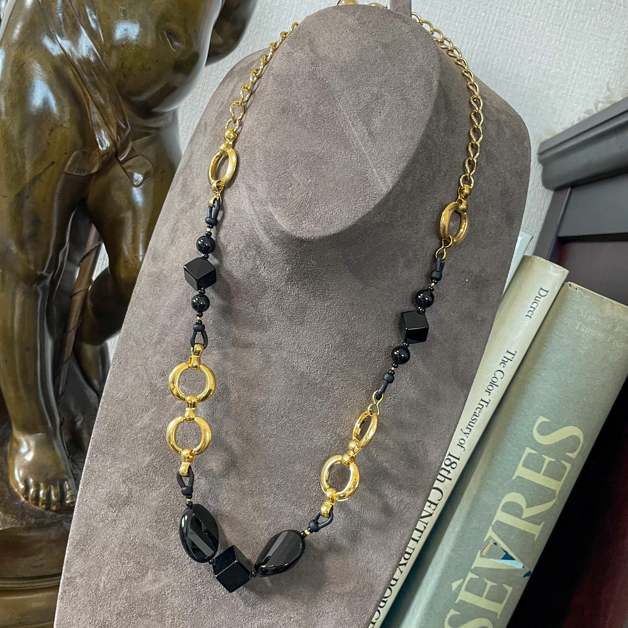 オニキス×ゴールドパーツネックレス