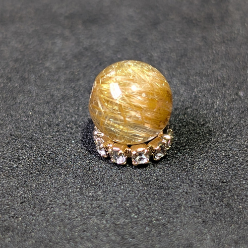 黄金の閃光が導く成功の道　キャッアイミックスゴールドルチルNo240213-10 ギラギラ輝くキャッツアイルチル クォーツ 8ミリ 1粒売り 金銭運を呼ぶ