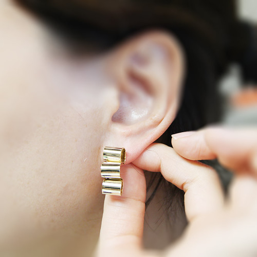 ハンドメイドピアス3052