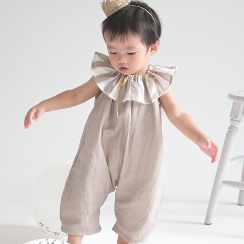 大きなフリルのロンパース / 80.90㎝ / 2カラー 子供服 Romly 通販