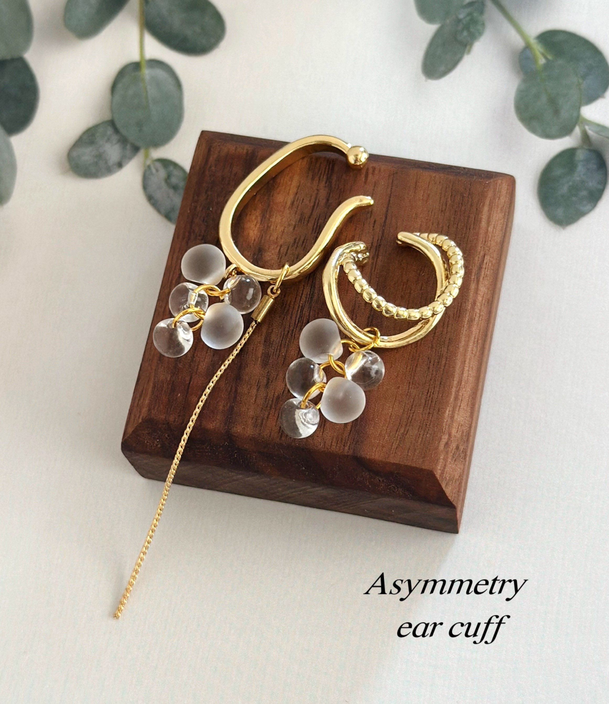 アシンメトリー 2way クリア フロスト 鈴丸ビーズ ビーズ イヤーカフ