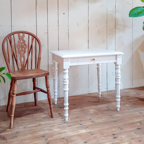 海外インテリア風学習机 フランスアンティーク風ろくろ足テーブル 大人