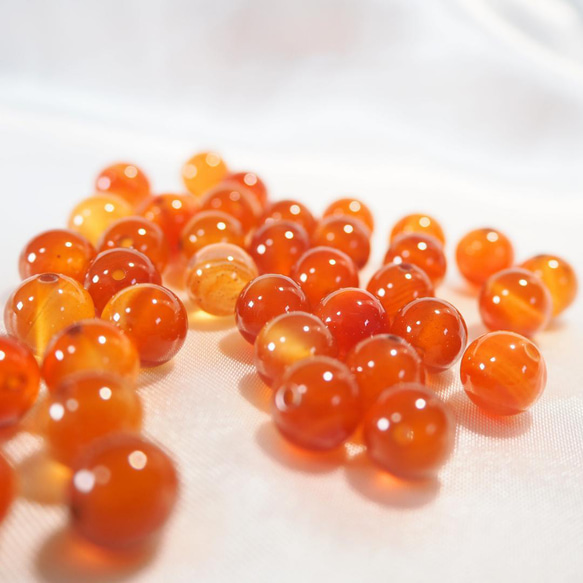 カーネリアン/ブラジル産【8mm10粒】天然石　瑪瑙　カルセドニー　ビーズ 4枚目の画像