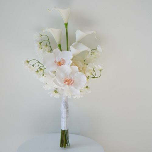 ホワイト 系 ♡ アーティフィシャルフラワーブーケ ウェディングブーケ