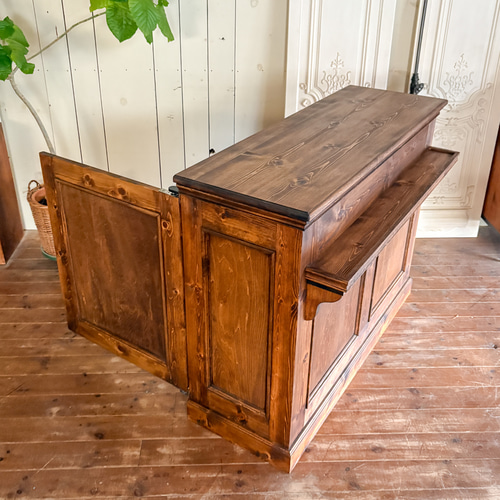 ドッグサロン向けL字カウンター（W1300ブラウン）スイングドア付き