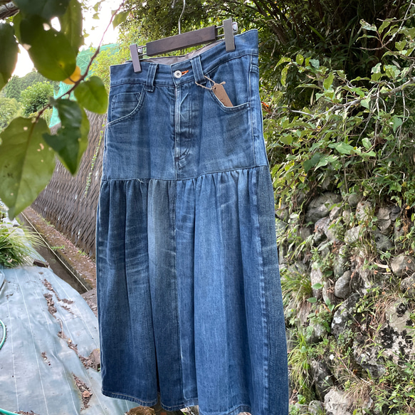 最終セール！ロックファッション☆プリーツスカート☆個性的☆デニムリメイク KURO｜リメイク デニム プリーツ スカート “REMAKE DENIM MARK