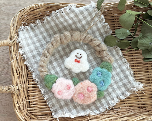 受注制作】あじさいとてるてる坊主のリース 羊毛フェルト chiii-mimi