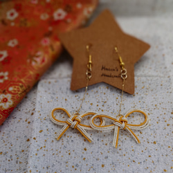 結びのリボンピアス ― 水引細工の優しさを耳元に ピアス（フック