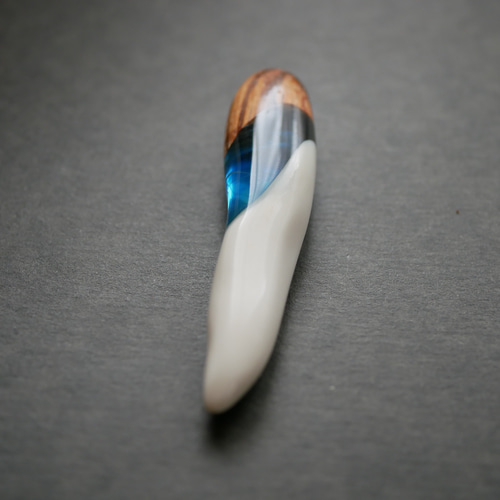 鹿角とゼブラウッドを使ったウッドレジンネックレス | 牙紋（がもん