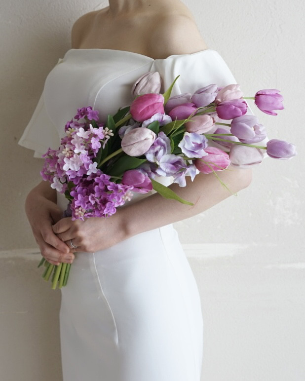 チューリップとライラックの大人色ブーケ|ウェディングブーケ|造花ブーケ|前撮り| 18,469円