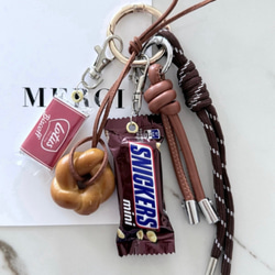 スイーツデコのイニシャルクッキーのチャームトップ(樹脂粘土製