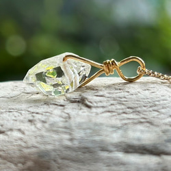 K24純金オイルインクォーツ原石・ ペンダントトップ/ ピアス◇K24 Pure Gold Oil in Quartz 4枚目の画像