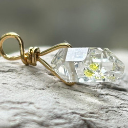 K24純金オイルインクォーツ原石・ ペンダントトップ/ ピアス◇K24 Pure Gold Oil in Quartz 20枚目の画像