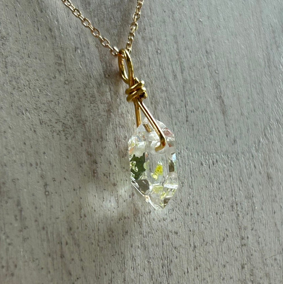 K24純金オイルインクォーツ原石・ ペンダントトップ/ ピアス◇K24 Pure Gold Oil in Quartz 9枚目の画像