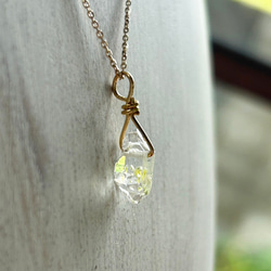 K24純金オイルインクォーツ原石・ ペンダントトップ/ ピアス◇K24 Pure Gold Oil in Quartz 5枚目の画像