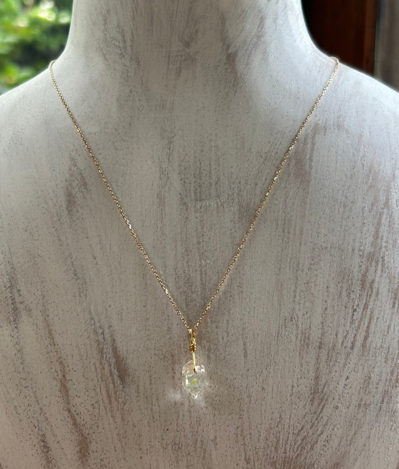 K24純金オイルインクォーツ原石・ ペンダントトップ/ ピアス◇K24 Pure Gold Oil in Quartz 19枚目の画像