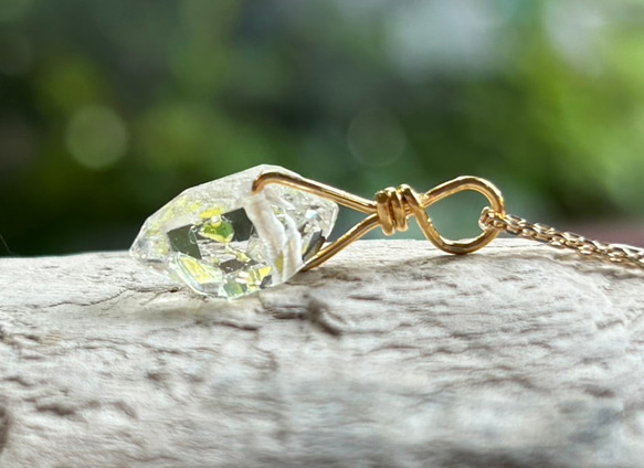 K24純金オイルインクォーツ原石・ ペンダントトップ/ ピアス◇K24 Pure Gold Oil in Quartz 1枚目の画像