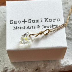 K24純金オイルインクォーツ原石・ ペンダントトップ/ ピアス◇K24 Pure Gold Oil in Quartz 3枚目の画像