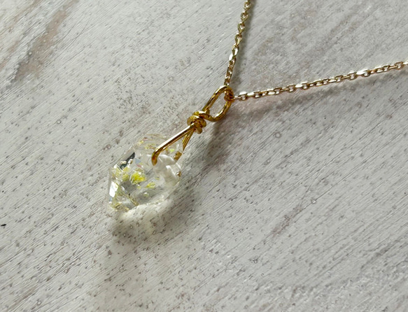 K24純金オイルインクォーツ原石・ ペンダントトップ/ ピアス◇K24 Pure Gold Oil in Quartz 8枚目の画像