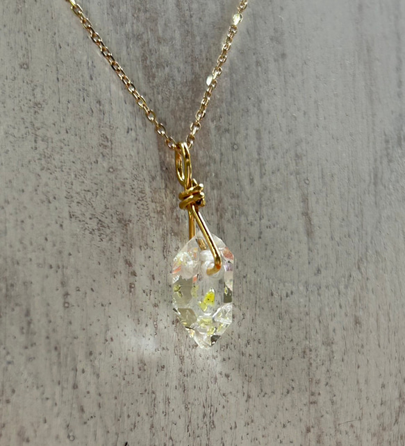 K24純金オイルインクォーツ原石・ ペンダントトップ/ ピアス◇K24 Pure Gold Oil in Quartz 16枚目の画像