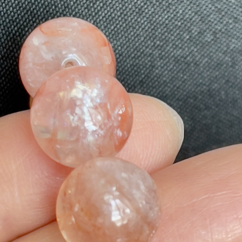 レインボー入り✨マニカランヒマラヤ水晶〜アプリコットオレンジ