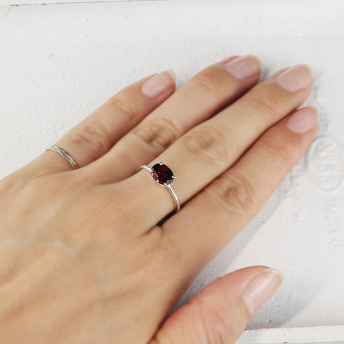 アルマンディンガーネット/シルバーリング】ガーネット 天然石 深い赤