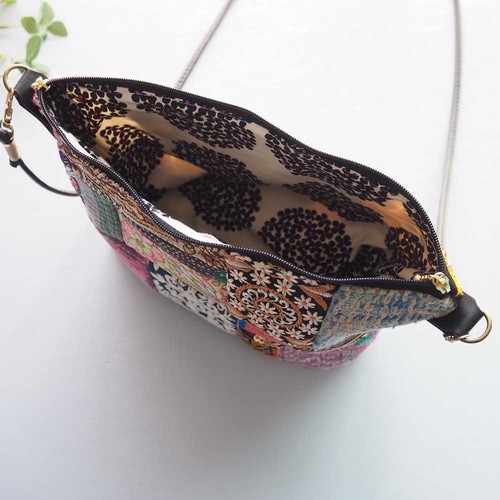 インド布と刺繍リボンの彩りパッチワークバッグ ポシェット Floopa