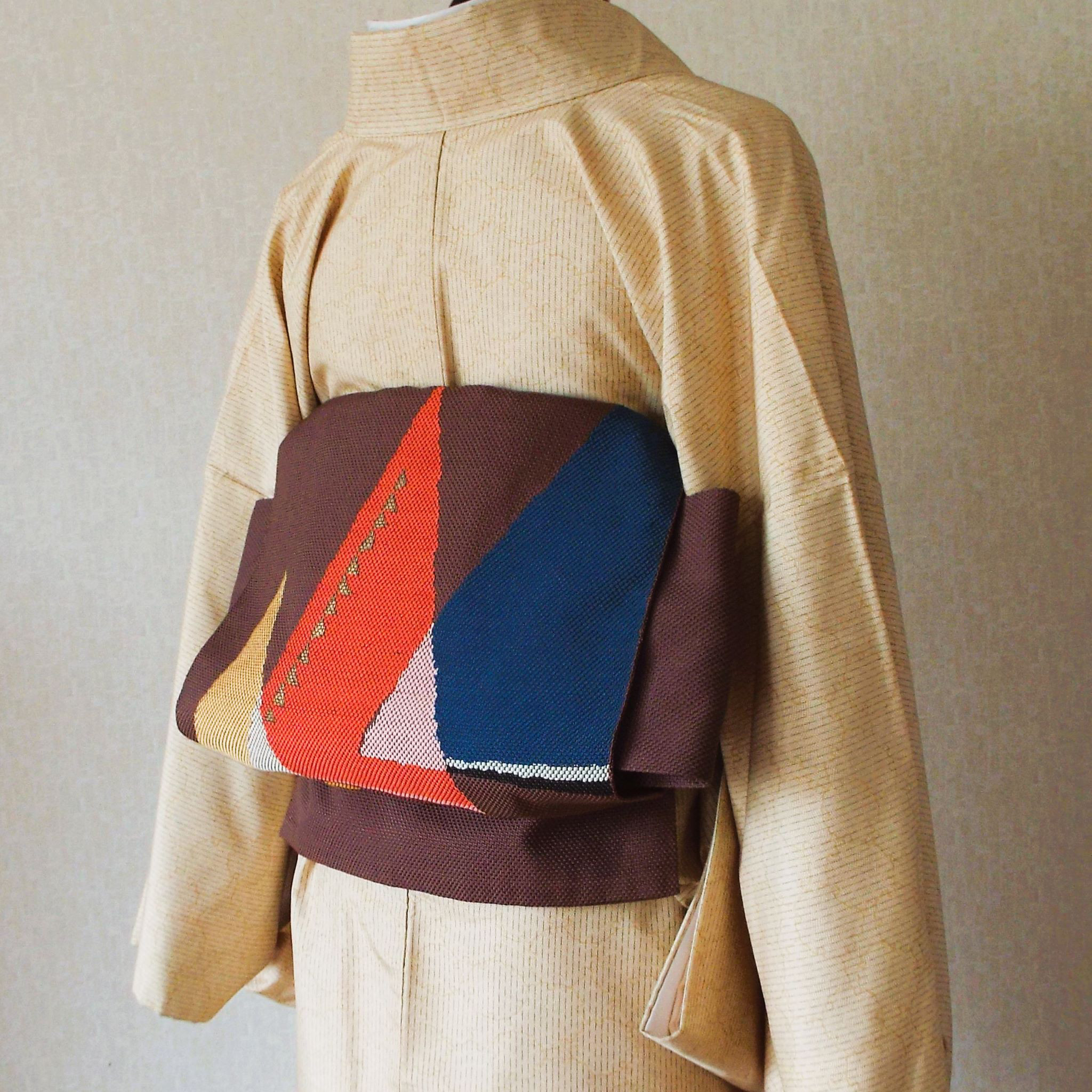 すぐに結べる「さくら造り帯」こげ茶色の三角が並んだ銀座結び