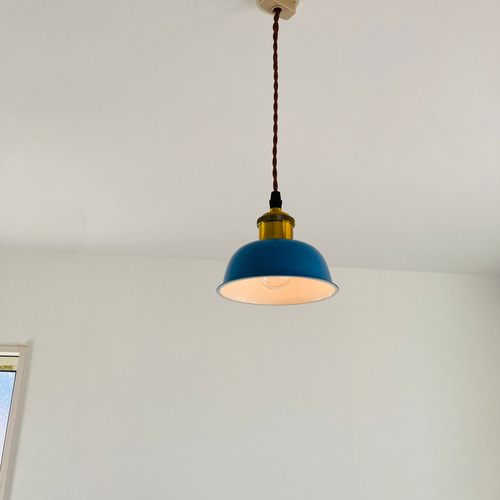 青いペンダントライト 金属と木材製 ブルー青 ホワイト 北欧カフェ風ペンダントライトモダン オシャレ照明