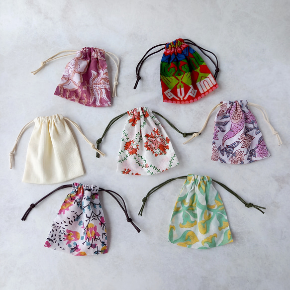 【選べるミニ巾着袋付き】インド刺繍リボンのプッシュ式コンパクトミラー　アジサイ【紫陽花2025】 17枚目の画像
