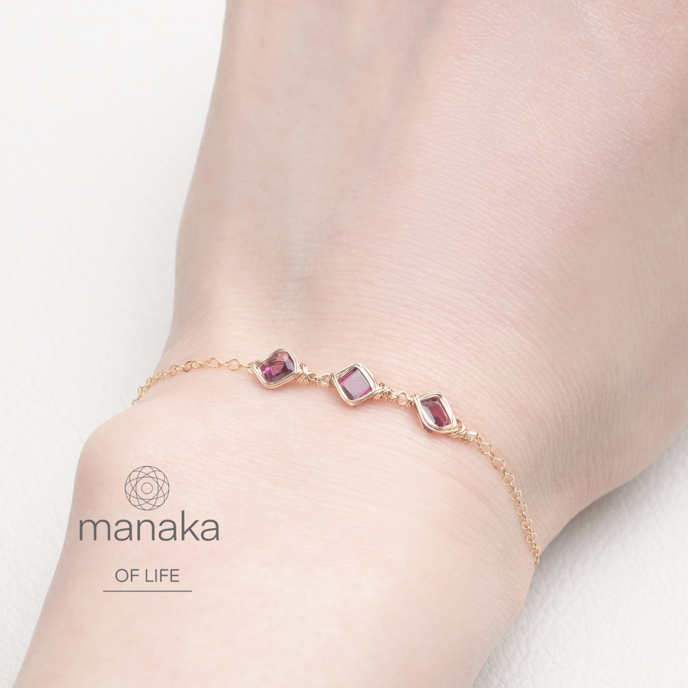 ロードライトガーネット ブレスレット ワイヤーラッピング 14kgf 送料無料でお届けします