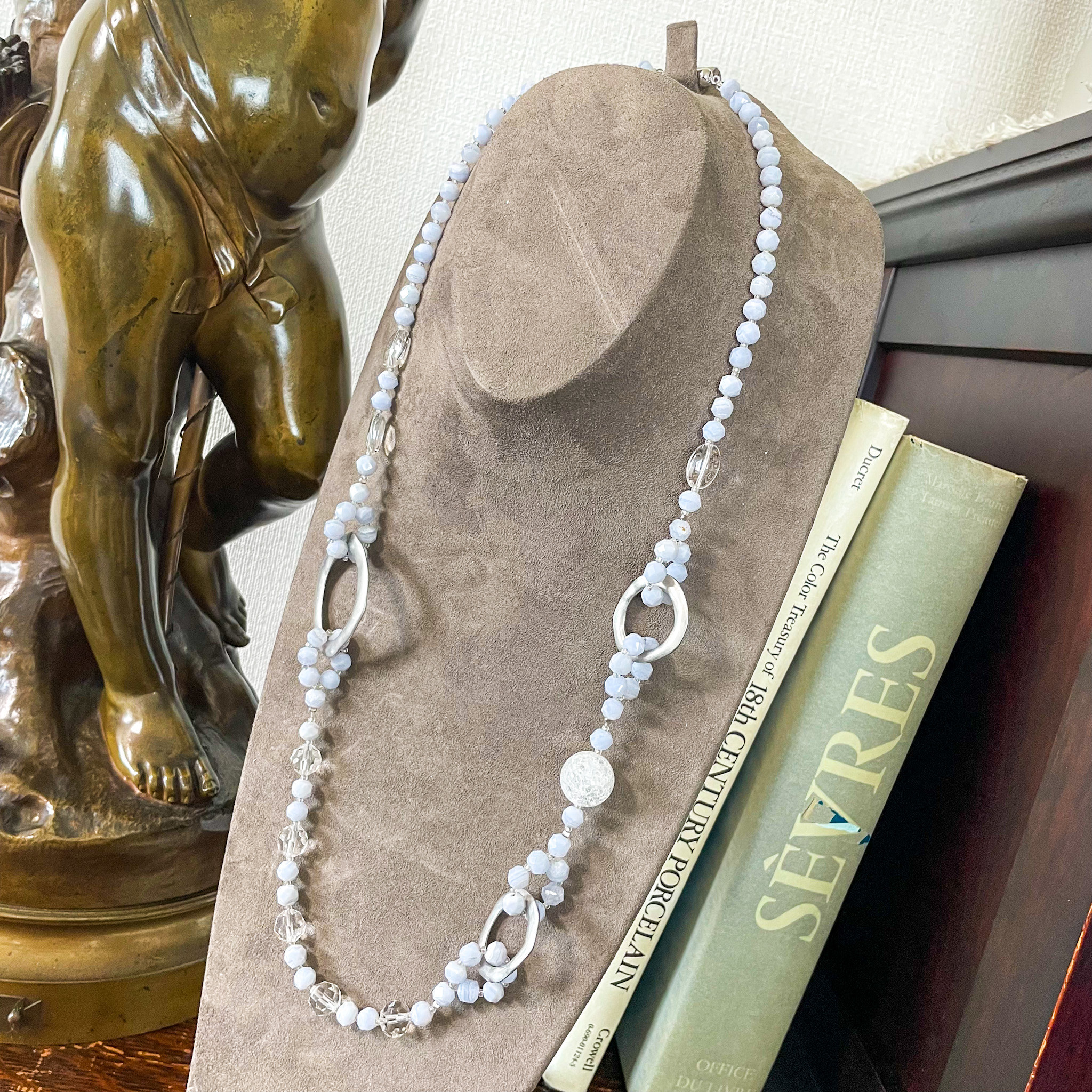 ブルーカルセドニー×クォーツのネックレス