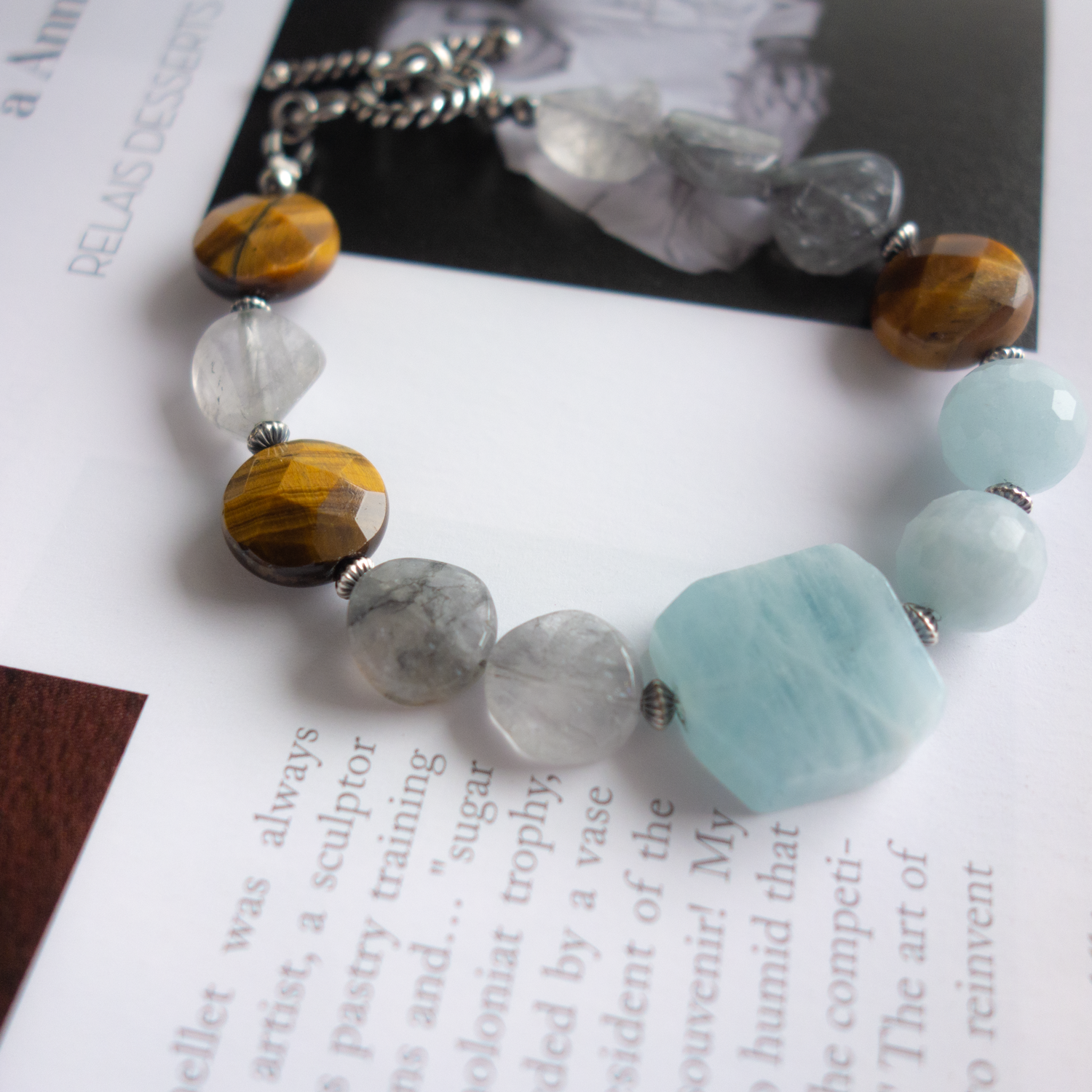 *fogie_フォギー／「アクアマリン」シックなグレイ調*ニュアンスカラーのブレスレット／