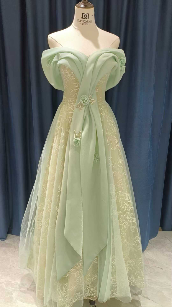 送料無料！カラードレス ピスタチオグリーン オフショルダー ロング  