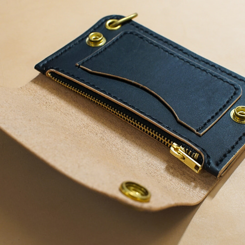 ミドルトラッカーウォレット 丘染め茶芯ブラック 真鍮 トラッカー