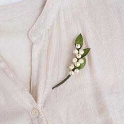 革花パール　ボタニカルブローチ　スズラン L 3枚目の画像