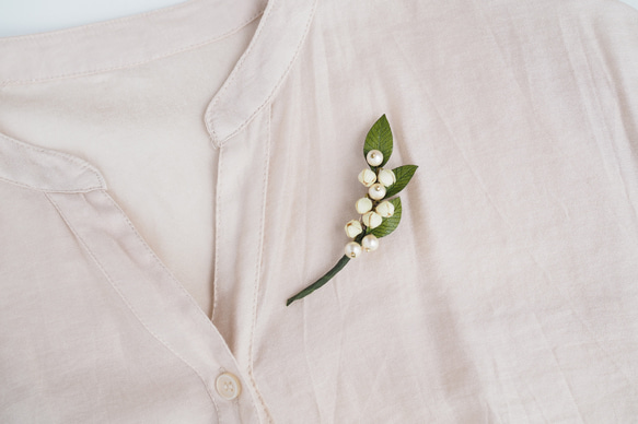 革花パール　ボタニカルブローチ　スズラン L 3枚目の画像