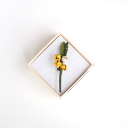 革花パール　ボタニカルブローチ　ミモザ S 1枚目の画像
