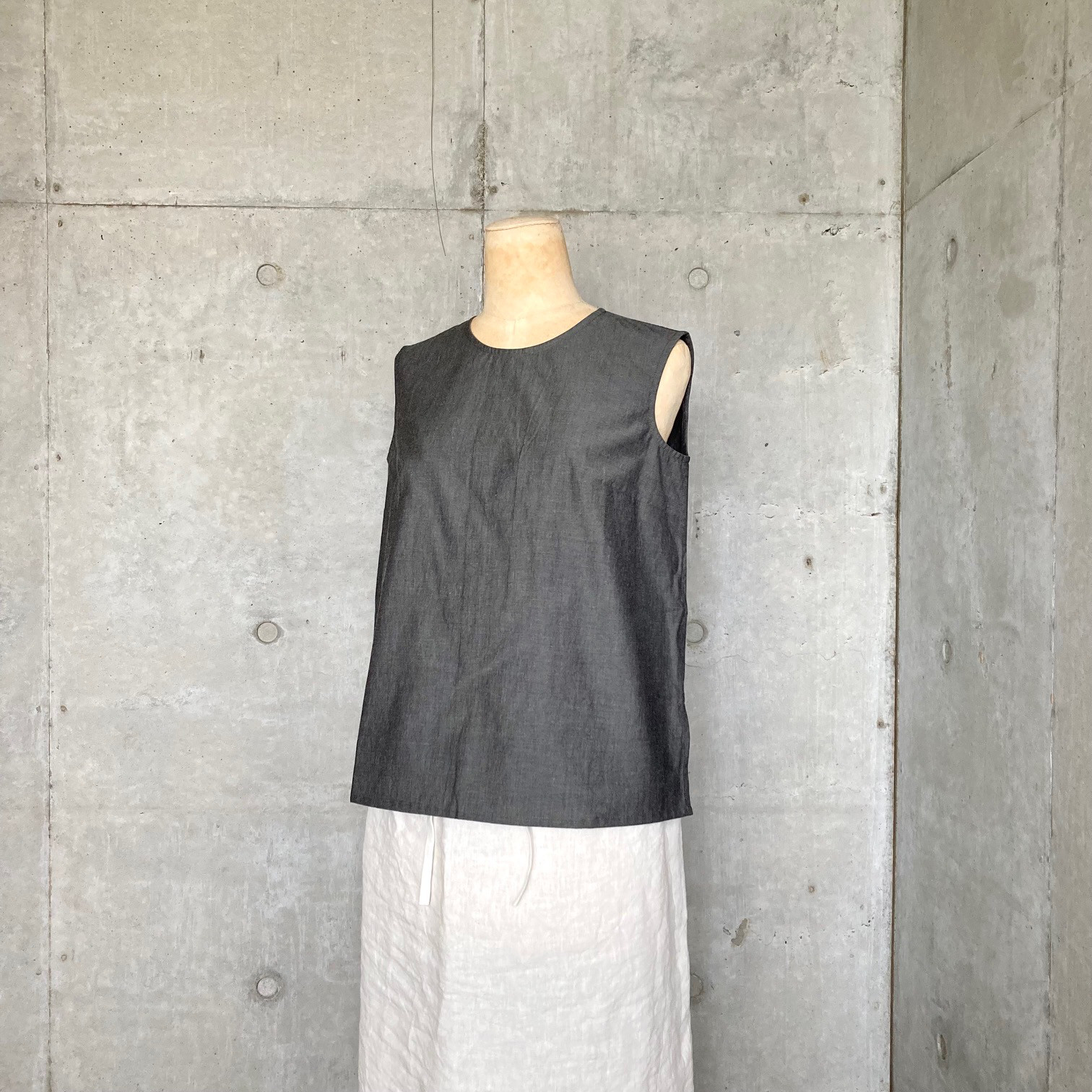 ノースリーブ/charcoal gray/9号 4,930円