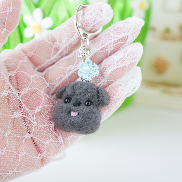 シュナウザー ブラック お花キーホルダー バッグにつけて一緒にお出かけ ギフト プレゼント シュナウザーグッズ 8枚目の画像