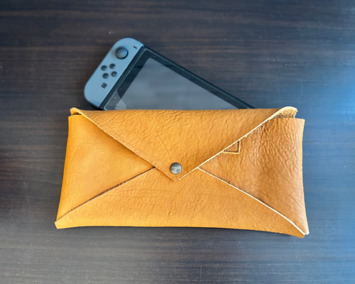 本革✴︎大人の為の任天堂Switchレザーケース✴︎ソフト収納可能