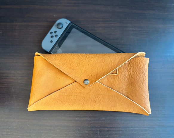 本革✴︎大人の為の任天堂Switchレザーケース✴︎ソフト収納可能