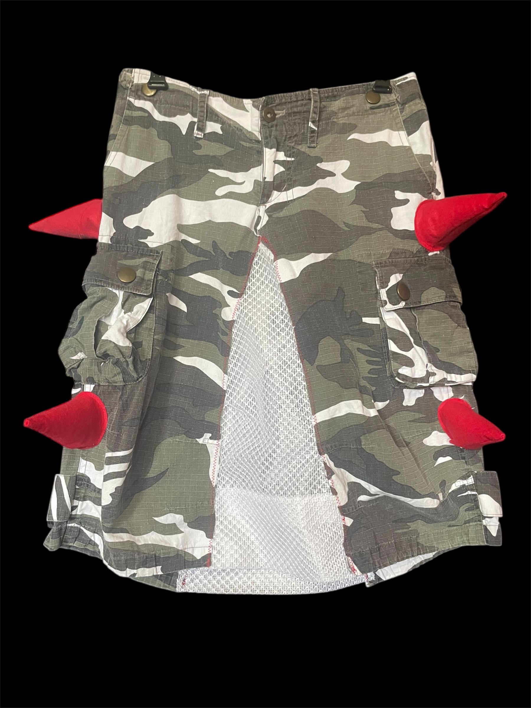 スパイクリメイクスカート - CAMO