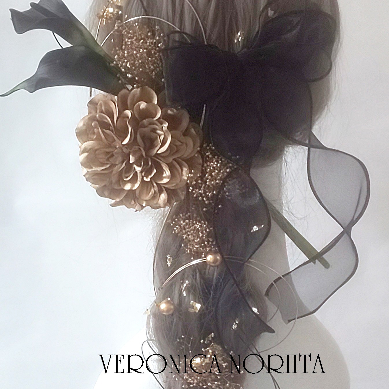 【金箔水引付き】ブラック ゴールド リリーカラー ダリア リボン 髪飾り 成人式 卒業式 結婚式 袴 カスミソウ 4,844円