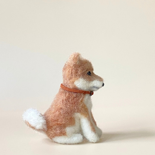 いつでもいっしょ♪ ふわふわ羊毛フェルトの小さな柴犬 犬のぬいぐるみ