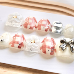 お花とイチゴミルク【サイズオーダー制】￤ネイルチップ インク チェック柄 星 リボン お花 ビジュー うるうる 短め 4枚目の画像