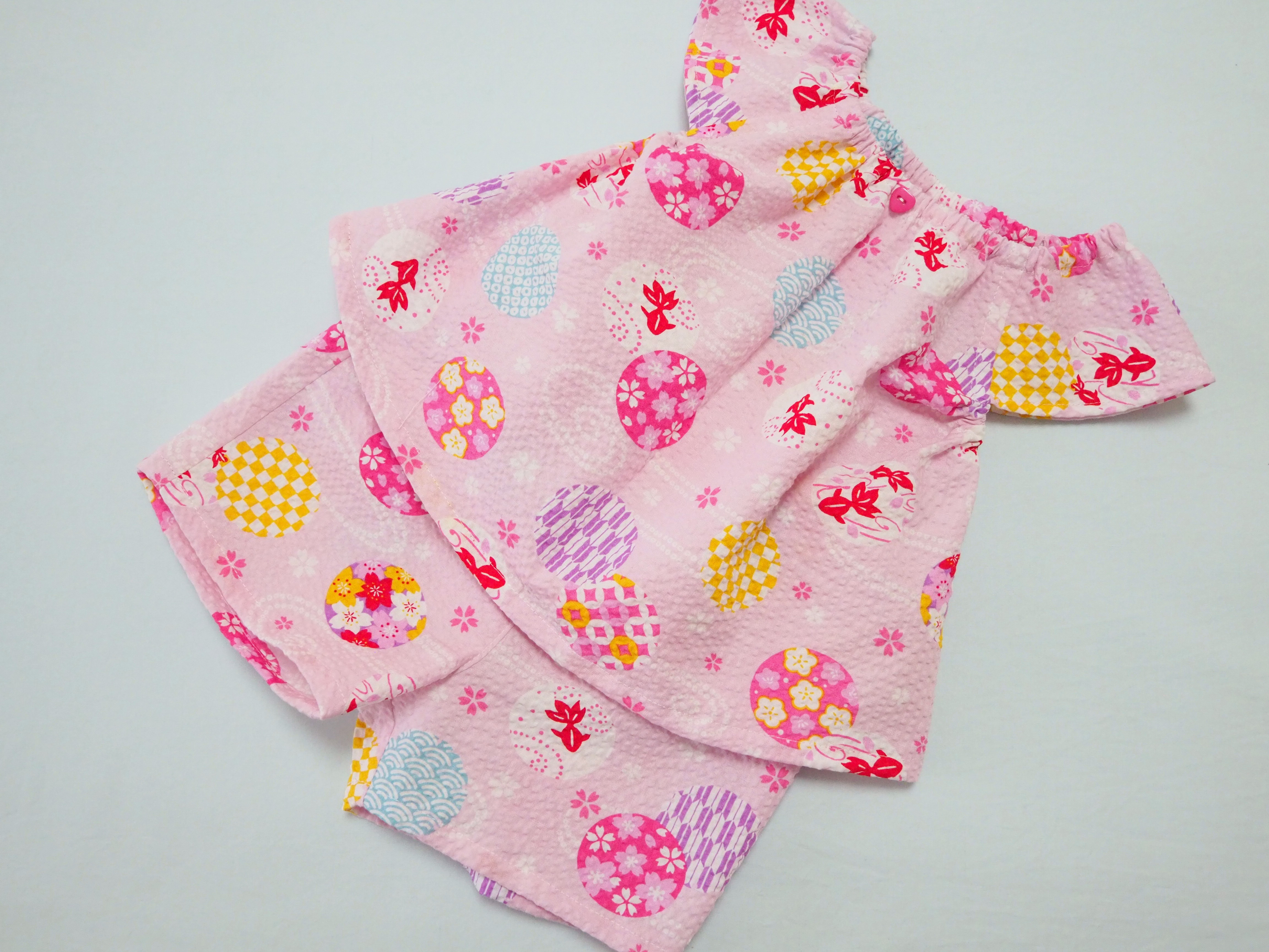 夕涼み☆80 金魚 和柄 甚平 夏祭り 縁日 夏物 旅行 女の子 ベビー服 はなめがね 通販 19354344｜Creema(クリーマ)