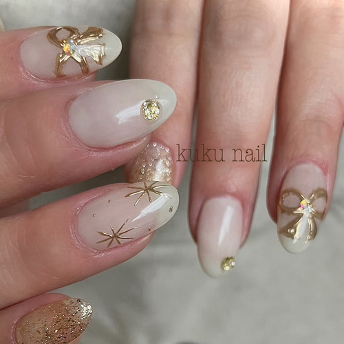 リボンネイル×ミラー×お上品ホワイト×ニュアンス×キラキラ ネイル