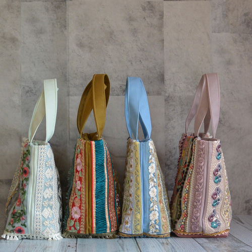 美しいインド刺繍リボンのトートバッグ②【Sサイズ】 トートバッグ